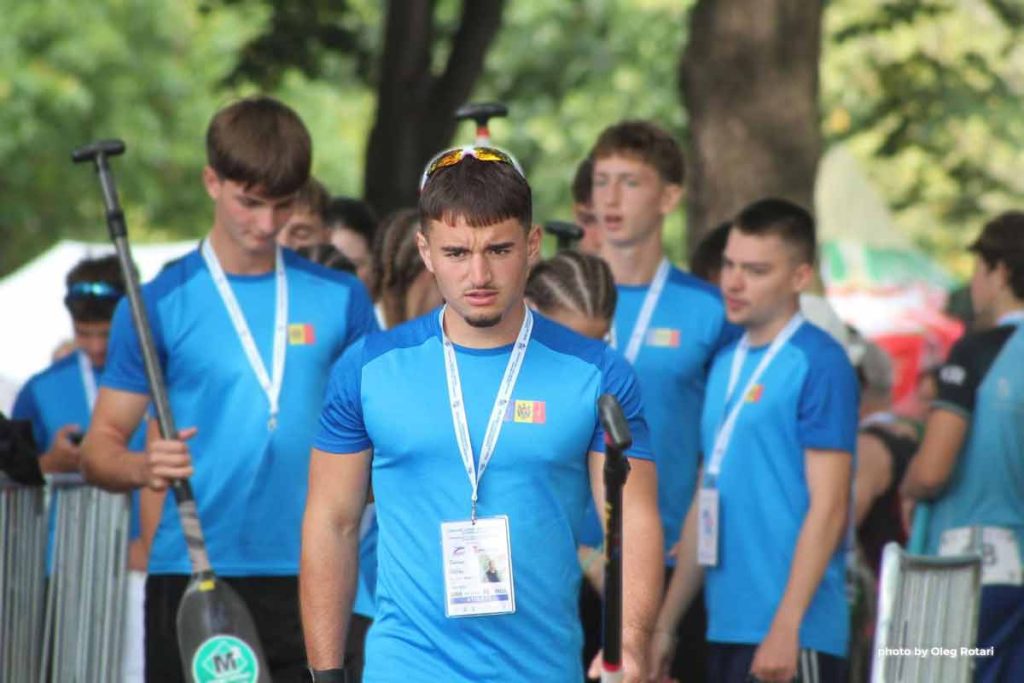 Un Vultur care a cucerit apa: Cristian Costaș, Maestru al Sportului