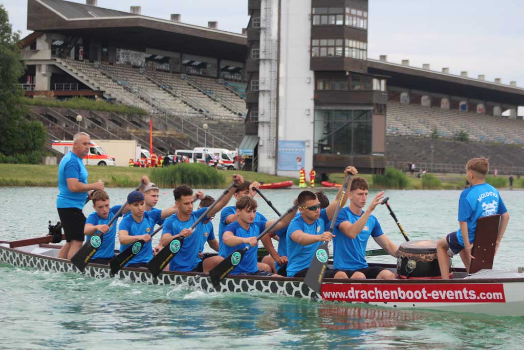 Tinerii Moldovei concurează la Campionatul European de Dragon Boat!